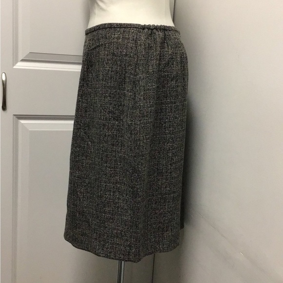 Polyester Tweed Pencil Midi Skirt for Business Suit, Black/Gray, size 14W - Picture 7 of 8